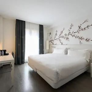 https://hesperia-ramblas.topbarcelonahotels.com
