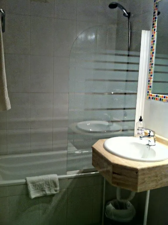Hostal Del Carmen Santander